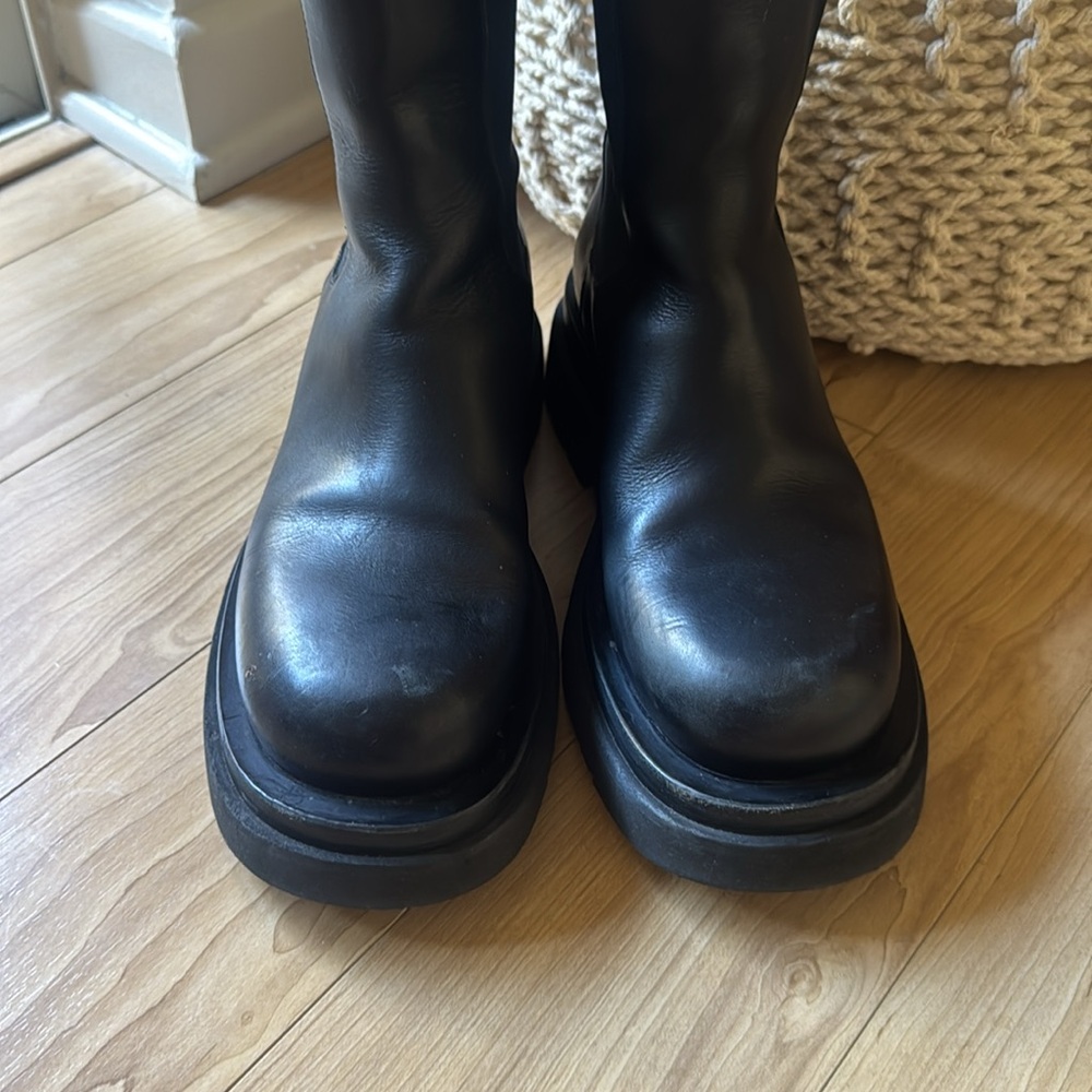 Bottega Veneta The Lug Boots - Picture 2 of 10